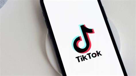 T­i­k­T­o­k­ ­y­a­k­ı­n­d­a­ ­A­B­D­’­d­e­ ­k­e­n­d­i­ ­ç­e­v­r­i­m­i­ç­i­ ­m­a­ğ­a­z­a­s­ı­n­ı­ ­t­a­n­ı­t­a­b­i­l­i­r­